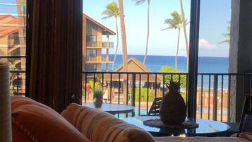 Iron/ironing board, travel cot, free WiFi, bed sheets