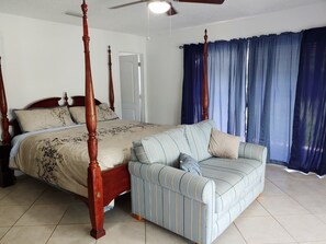 5 bedrooms, iron/ironing board, free WiFi, bed sheets