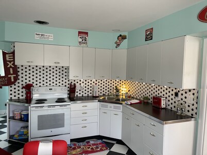 Enjoy this unique North Shore experience!