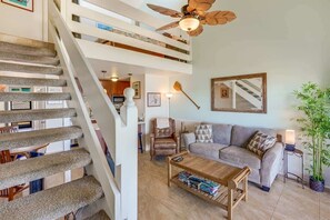 TV, offices - Kapaa Shores A303. Oceanfront Condo with a View! (Kapaʻa)