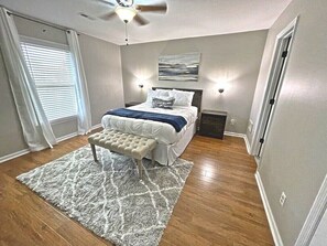 3 bedrooms, iron/ironing board, free WiFi, bed sheets