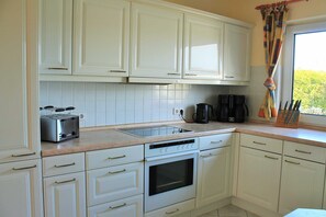 Køleskab, mikrobølgeovn, ovn, opvaskemaskine