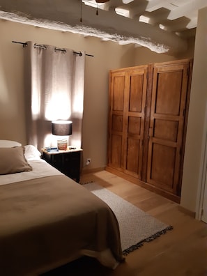 9 chambres, fer et planche Ă repasser, lit parapluie, Wi-Fi gratuit