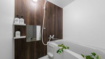 Condo, Non Smoking | Bathroom | Free toiletries, hair dryer, slippers, electronic bidet