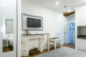 1 bedroom, travel crib, WiFi, bed sheets - Le Vingale I (Funchal)