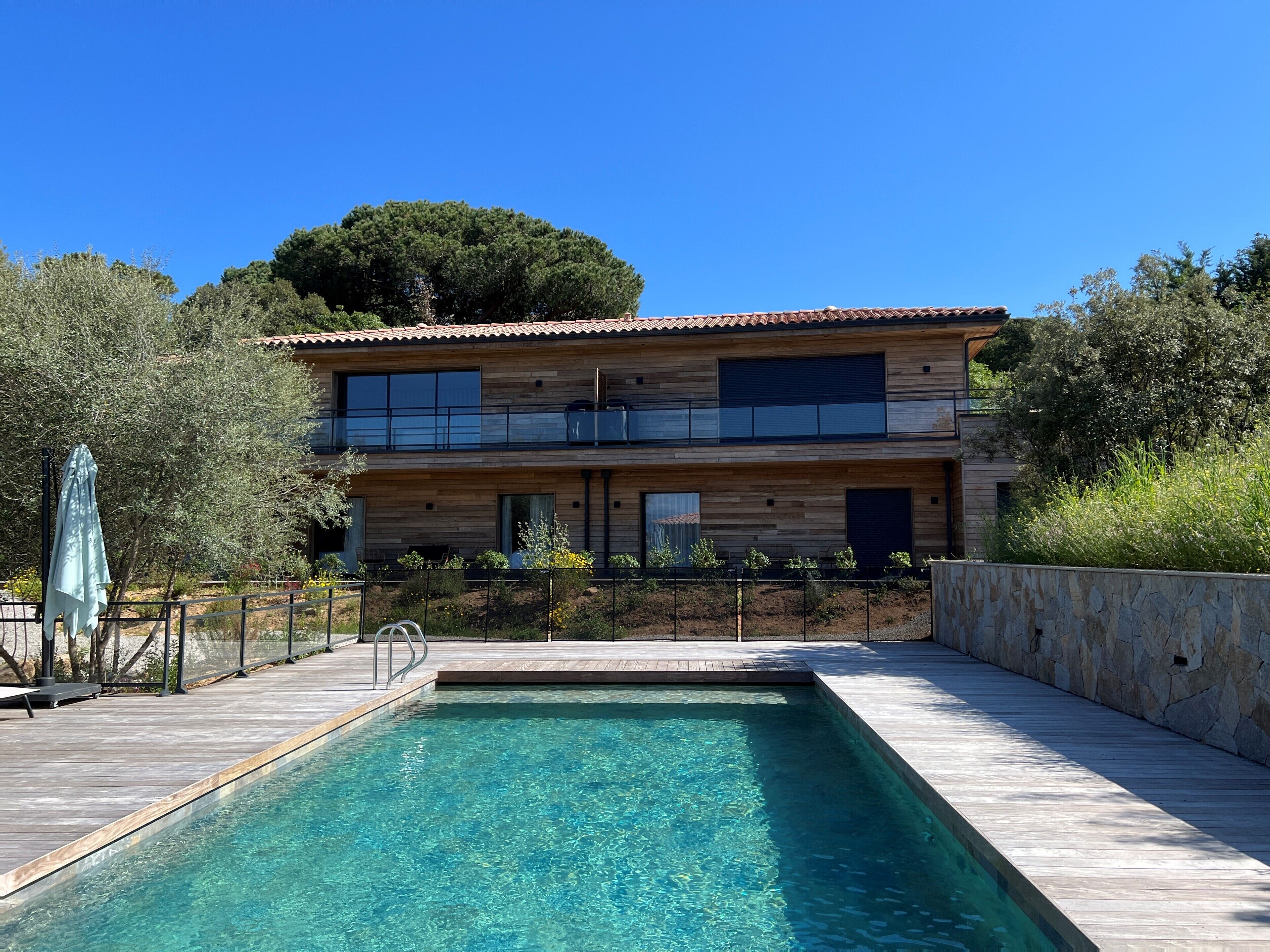 Piscine extérieure, piscine chauffée