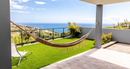 1Br House - Garden & Jacuzzi- Calheta