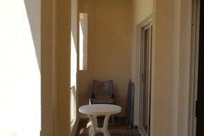 Property grounds - Beautiful 2BR Apartment With a Pool View in Hurghada (Hurghada)