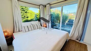 5 Schlafzimmer, Schreibtisch, Bügeleisen/Bügelbrett, kostenloses WLAN