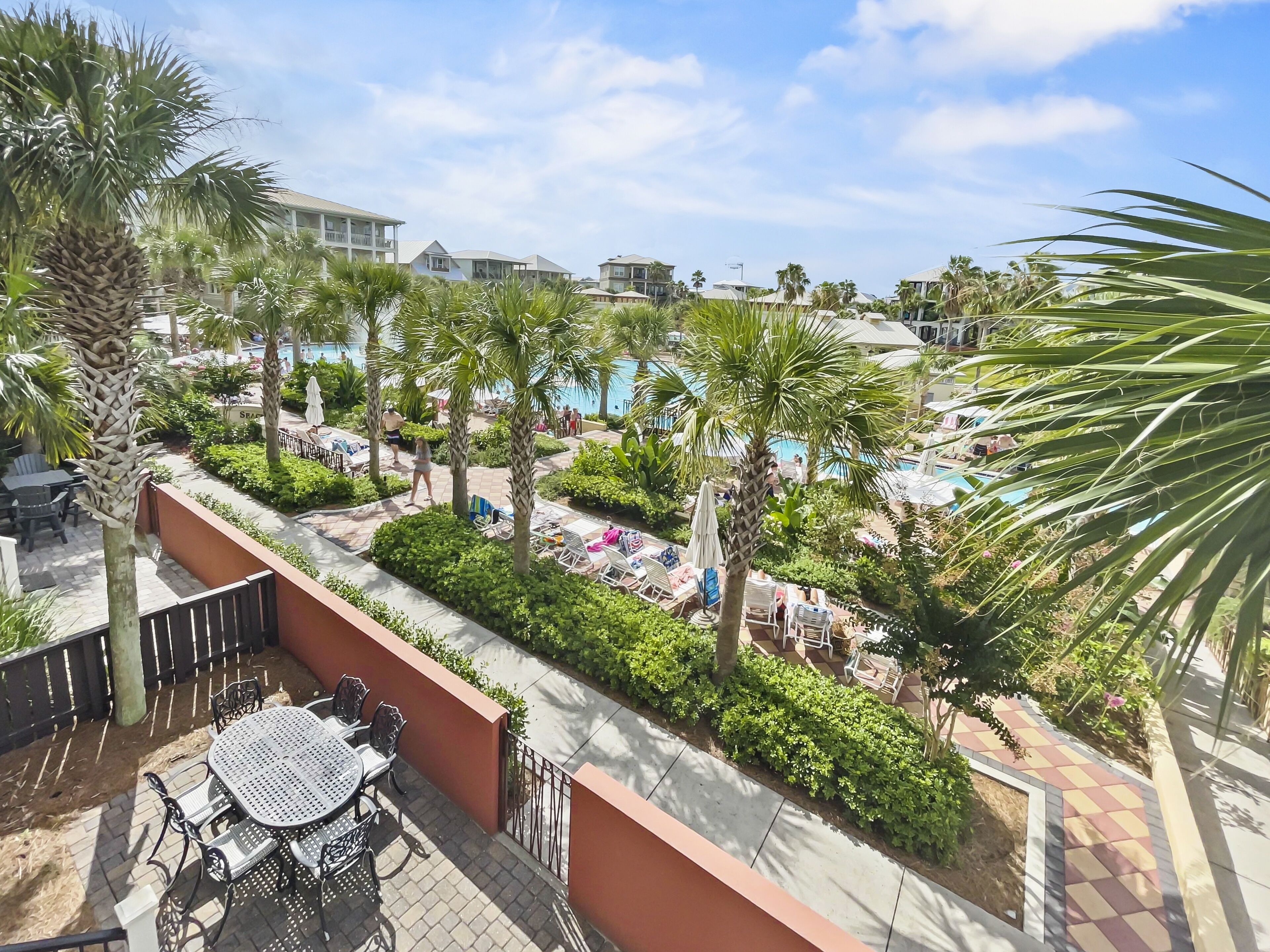 Maison, 5 chambres | Balcon