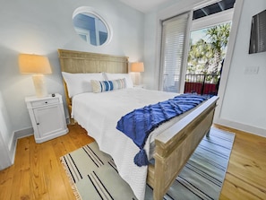 5 bedrooms, free WiFi - The Pool House 5 Bedroom Home by RedAwning (Panama City Beach)