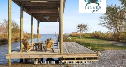 Gorgeous Lakefront Home! Private Pier & Boathouse