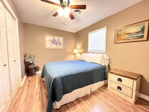 3 habitaciones, tabla de planchar con plancha y wifi gratis