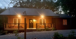 Exterior - Country living and still close to Pigeon Forge/Sevierville/Gatlinburg activities (Sevierville)