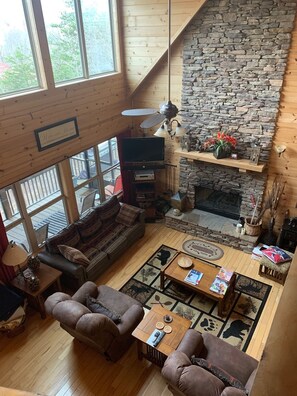 Smart TV, fireplace, DVD player, table football