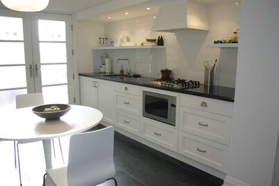 Port Credit - Mineola Cottage