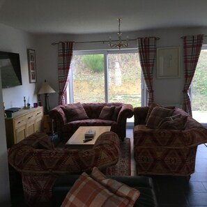 Smart TV - Beautiful villa with an impressive view (Thorigné-sur-Dué)