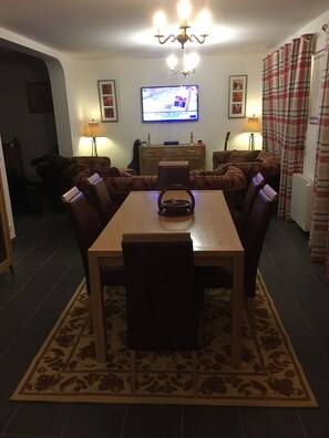 Interior - Beautiful villa with an impressive view (Thorigné-sur-Dué)