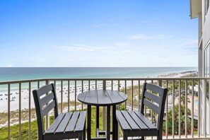 Property grounds - Beachfront Vacay in Luxury! Stunning Views at Beach Manor 711! Pool! Hot Tub! Spa! Sauna! (Miramar Beach)