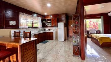 2 bedrooms, free WiFi, wheelchair access