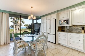 Dining Table with Seating for 6 Overlooking Private Patio