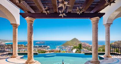 Spectacular Private Luxury Villa with Ocean View!