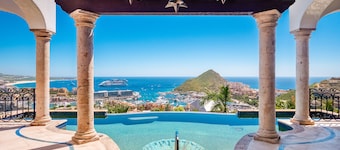 Spectacular Private Luxury Villa with Ocean View!