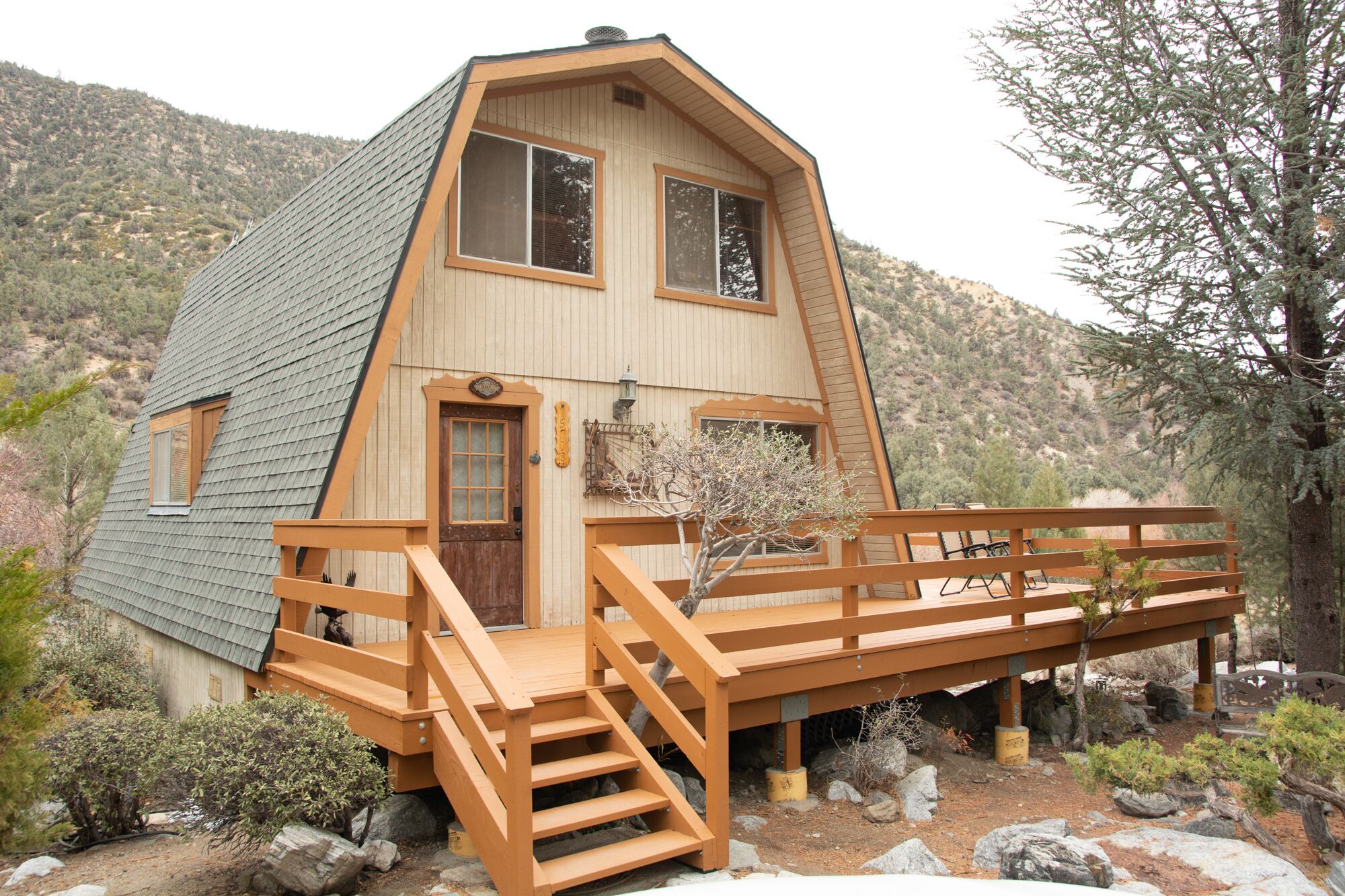 Top 10 VRBO Vacation Rentals In Pine Mountain Club, California