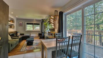 Televisor intel·ligent, llar de foc i videojocs