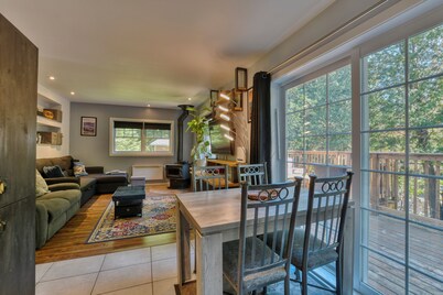 Cozy chalet with river access, sauna & nature