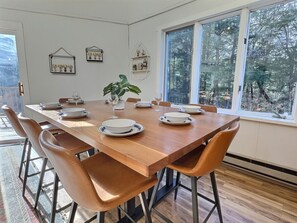 Dining - BearVaria- Hot Tub, Fireplace, Close to Trails! (Killington)