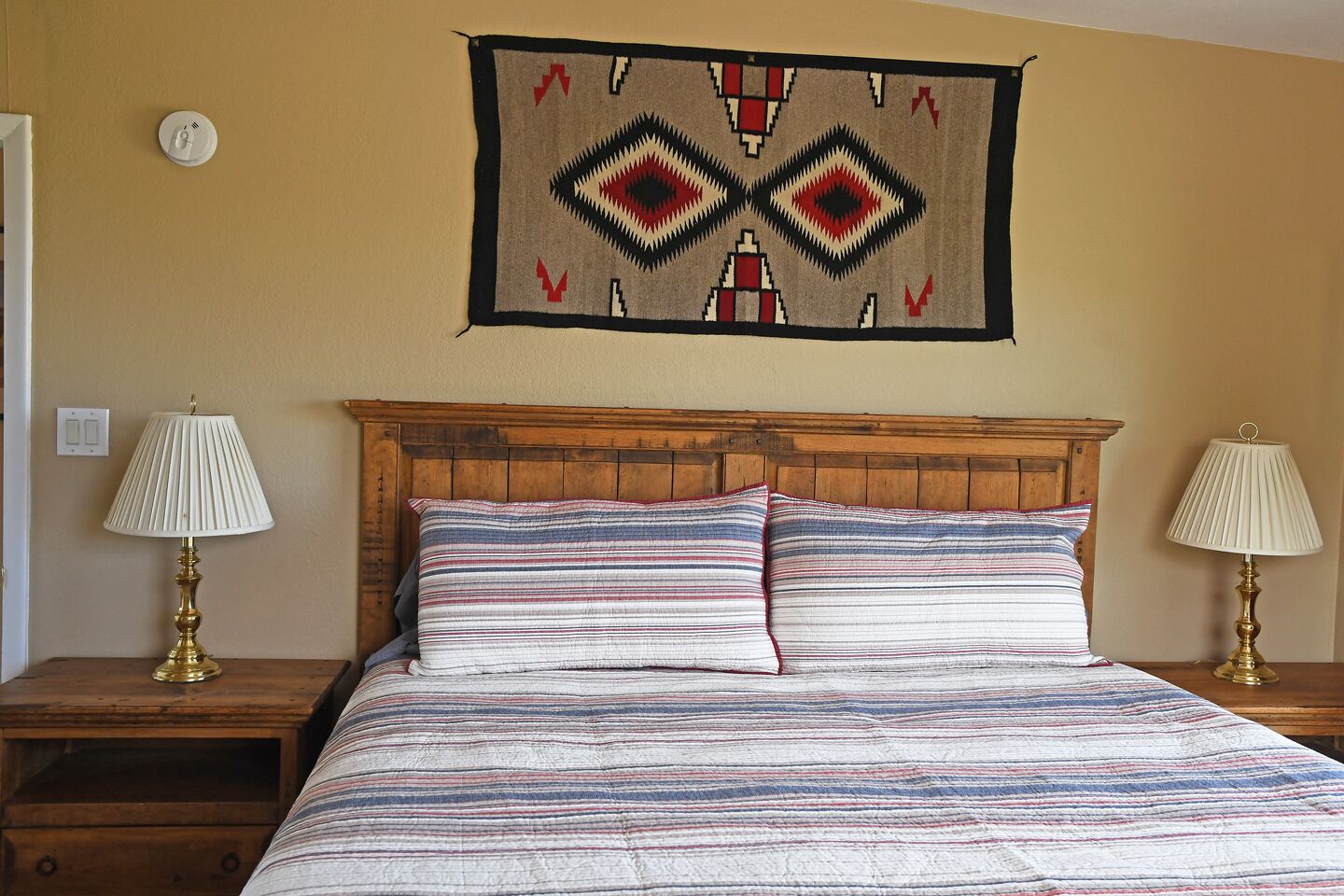 3 sovrum, skrivbord, strykjärn/strykbräda och gratis wi-fi