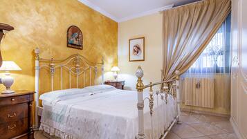 2 chambres, bureau, fer et planche à repasser, Wi-Fi gratuit