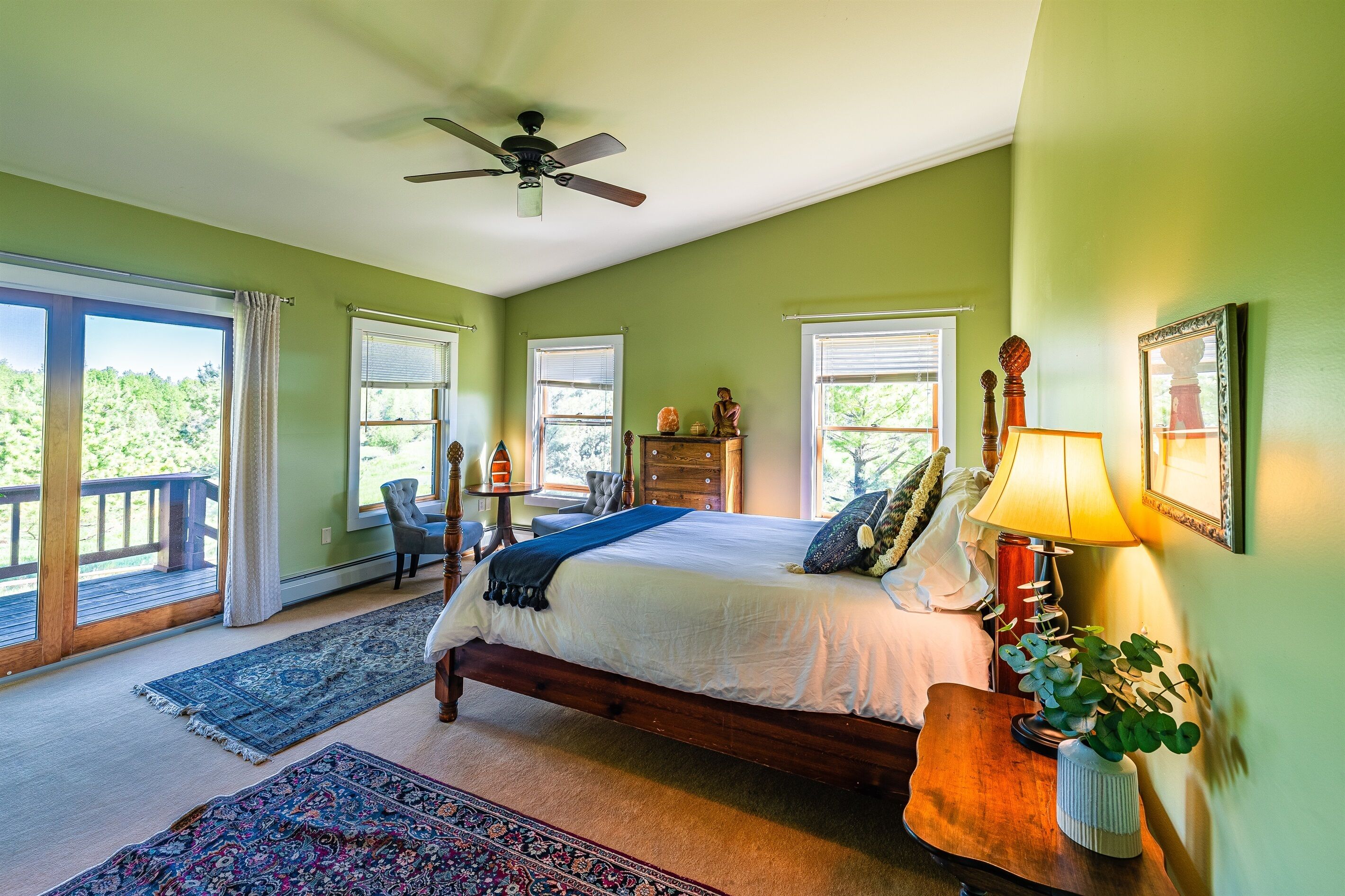 11 bedrooms, desk, free WiFi, bed sheets