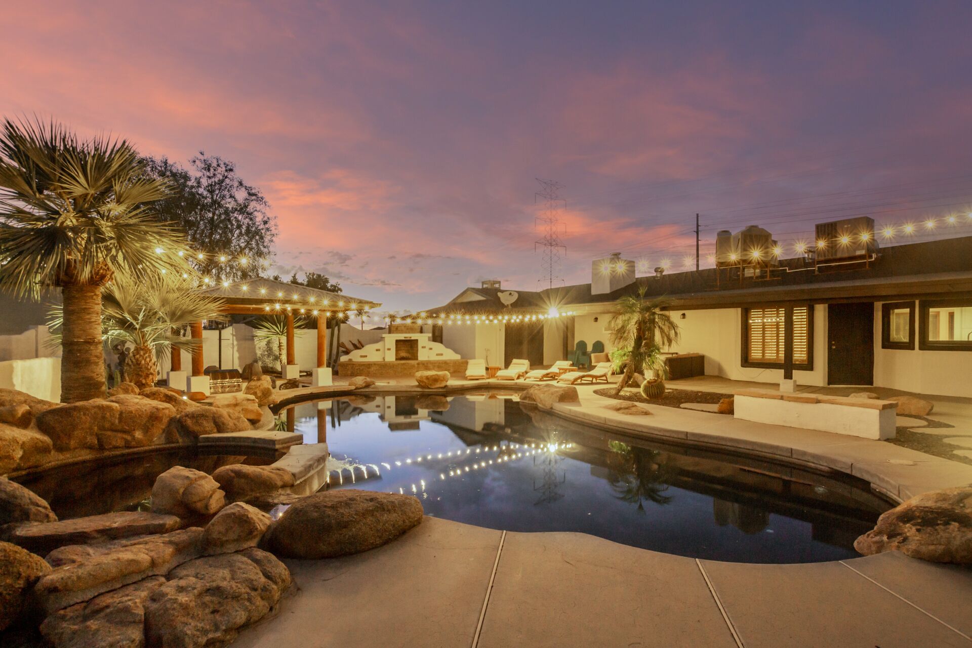 The Hatfield | Amazing Backyard Pool Getaway