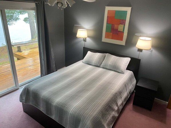 5 bedrooms, iron/ironing board, free WiFi, bed sheets