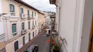Deluxe Room, 1 Queen Bed, Balcony | Balcony