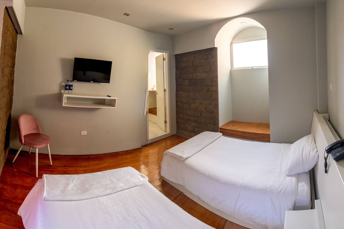 Ropa de cama de alta calidad, wifi gratis y ropa de cama 