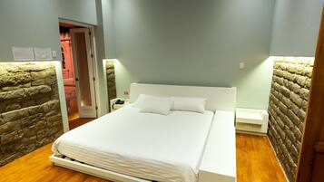 Ropa de cama de alta calidad, wifi gratis y ropa de cama