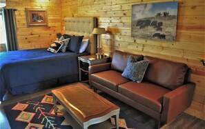 1 bedroom, desk, WiFi