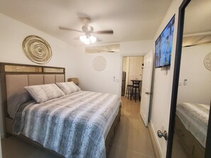 1 bedroom, in-room safe, iron/ironing board, free WiFi