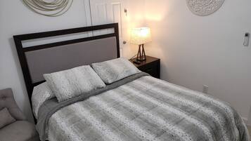 1 bedroom, in-room safe, iron/ironing board, free WiFi