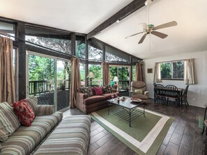 Studio (2 Bedrooms) | Property amenity