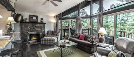 Studio (2 Bedrooms) | Front of property