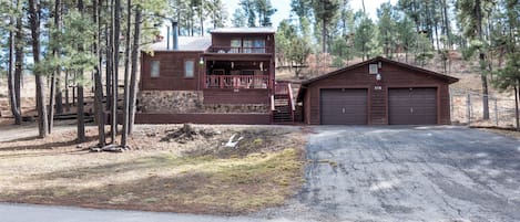 Studio (2 Bedrooms) | Property amenity