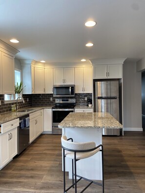 Fridge, microwave, oven, stovetop - Newly Built Zen Space 2Bd-3Bth - Pets OK (Lititz)