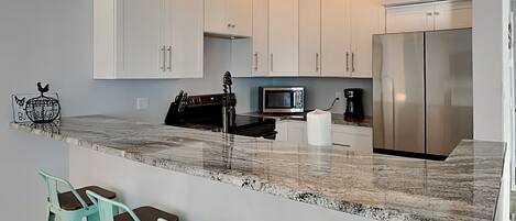 Condo (2 Bedrooms) | Property amenity