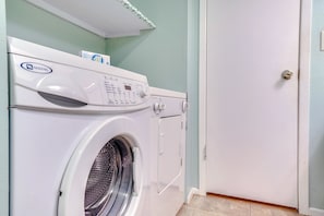 Condo (2 Bedrooms) | Property amenity - Madeira Beach Yacht Club 215F by Distinctive Beach Rentals (Madeira Beach)