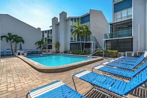 Condo (2 Bedrooms) | Property amenity