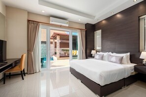Luxury Villa | 4 bedrooms, premium bedding, Select Comfort beds, in-room safe - Luxury Pool villa C16 - 4BR 8-10 Persons (Pattaya)